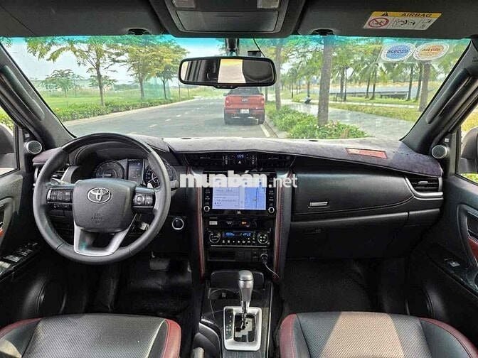 Toyota Fortuner 2022 Legender 2.4 4x2 AT - 80000km