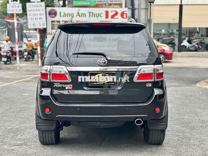 Toyota Fortuner 2010