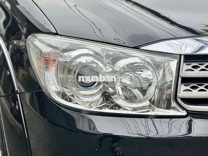 Toyota Fortuner 2010