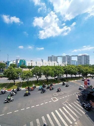 🏠 BÁN GẤP XUẤT CẢNH - 20M² - 2 Tầng - Giá 1.25 Tỷ