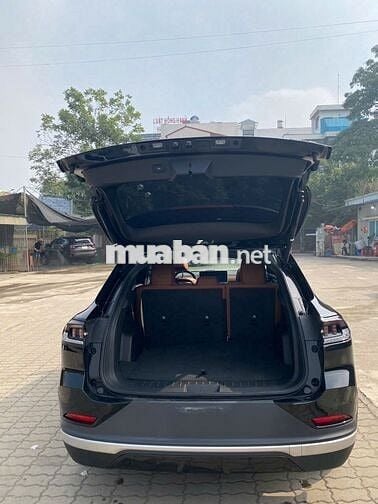 VinFast VF8 Plus 2023 Đen