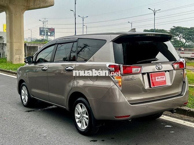 Innova 2017 2.0G - 66000 km