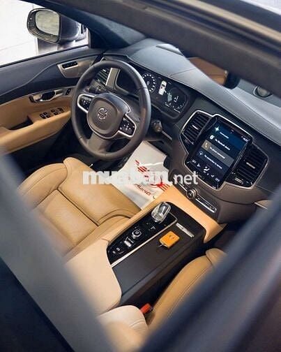 ♻️ VOLVO XC90 T8 Recharge ♻️

✔️ Sản xuất 2021 ,