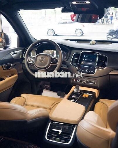 ♻️ VOLVO XC90 T8 Recharge ♻️

✔️ Sản xuất 2021 ,