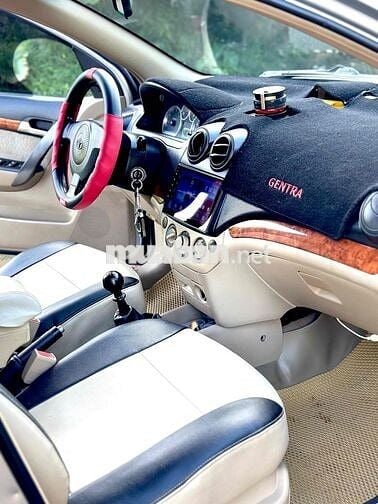 Chevrolet Gentra 2010 Bạc