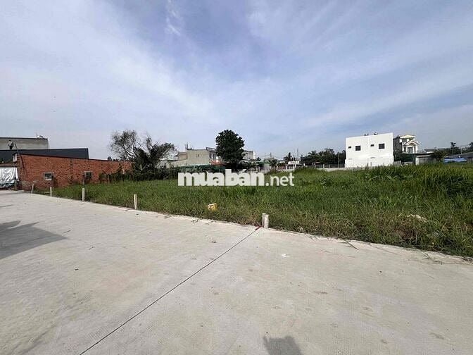 800m2 đất thổ cư xây dựng tự do , hoàn công đường ô tô