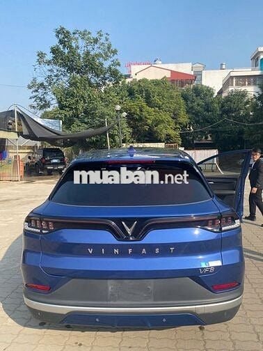 VinFast VF8 Plus Xanh dương 2023