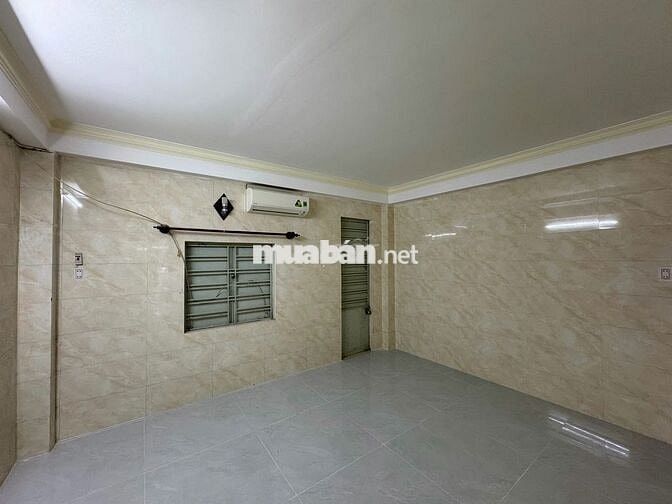 Cho thuê nhà 4 tầng, 5 phòng, vệ sinh khép kín, mới sạch sẽ