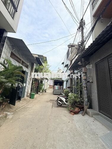 BÁN NHÀ 3 TẦNG ĐƯỜNG SỐ 10 TÂN THẮNG HXH SÁT AEON TÂN PHÚ 6.3T TL