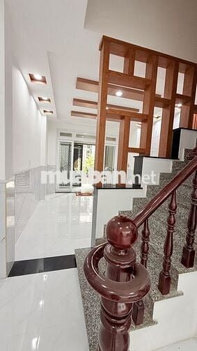 BÁN NHÀ 3 TẦNG ĐƯỜNG SỐ 10 TÂN THẮNG HXH SÁT AEON TÂN PHÚ 6.3T TL