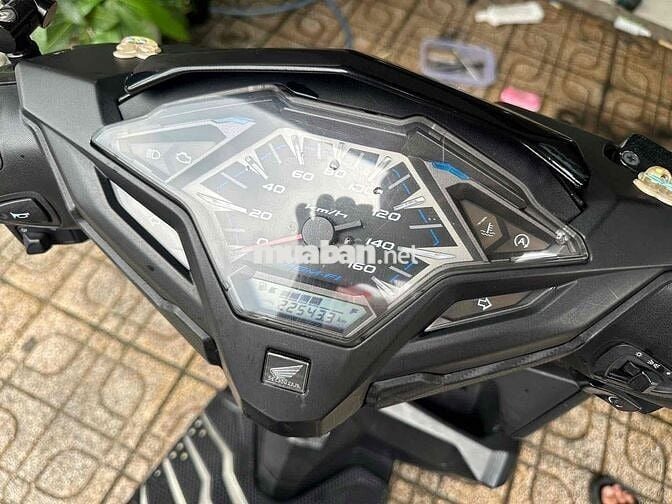 xe vairio 150 2018 nguyên zin bstp chính chủ