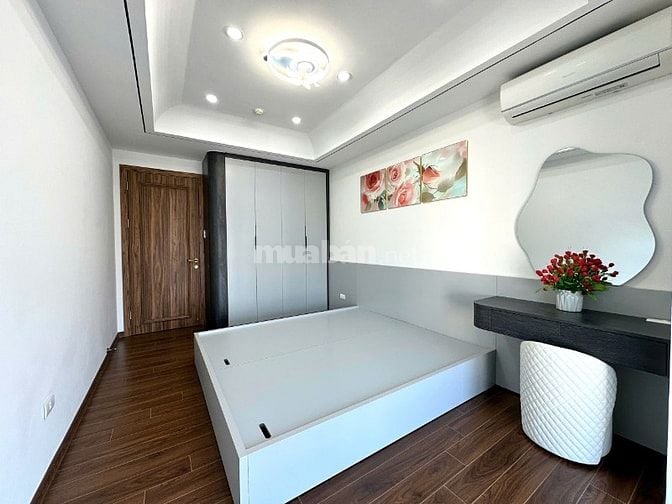 Bán căn hộ Siêu Phẩm Cầu Giấy 145m2 - 4 Phòng ngủ - Nội thất Xu Hướng 