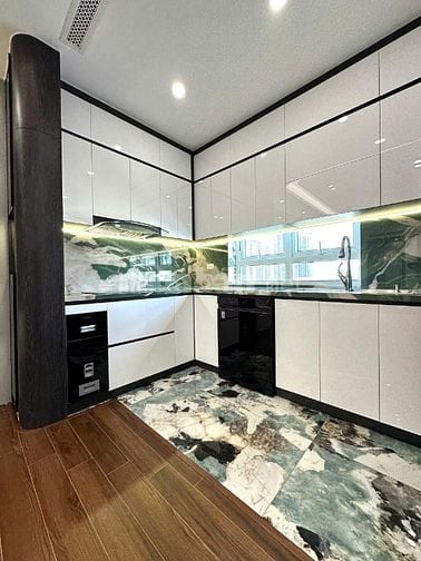 Bán căn hộ Siêu Phẩm Cầu Giấy 145m2 - 4 Phòng ngủ - Nội thất Xu Hướng 