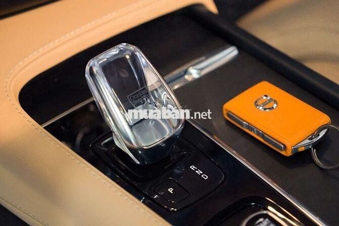 ♻️ VOLVO XC90 T8 Recharge ♻️

✔️ Sản xuất 2021 ,