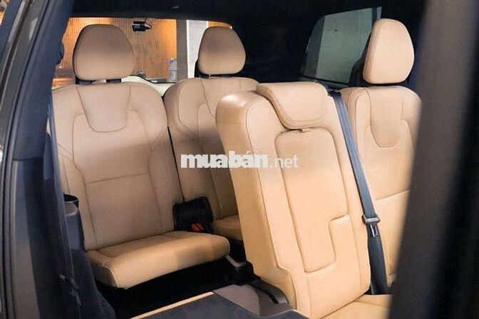 ♻️ VOLVO XC90 T8 Recharge ♻️

✔️ Sản xuất 2021 ,