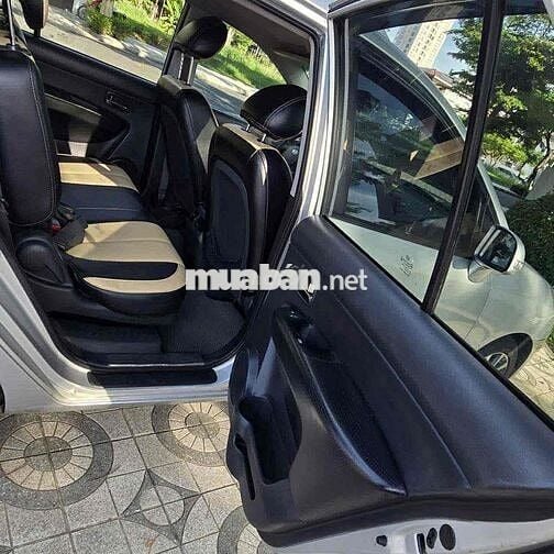 Kia Carens 2014 S 2.0 MT - 150000 km