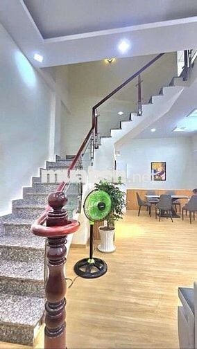 BÁN NHÀ ĐẸP  HẺM XE HƠI KẾ MT , NGAY LÊ VĂN QUỚI , GIÁ TỐT