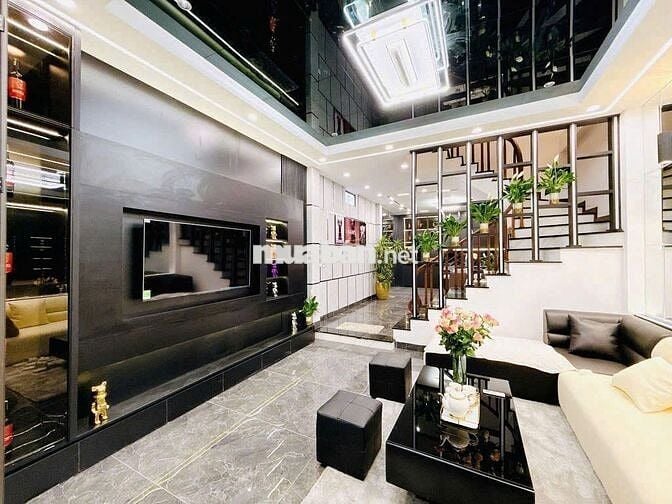 Tạ Quang Bửu 42M2 5 Tầng OTO 3 Ngủ Nhà Mới Chỉ 7.9 Tỷ Full Nội Thất