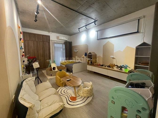 Bán nhà Khung 5.5 Tầng Khu Kim Mã 629 Gần Hồ Ngọc Khánh