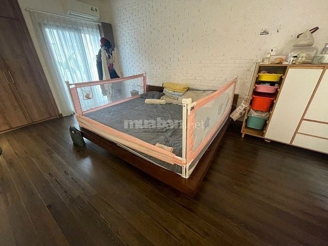 Bán nhà Khung 5.5 Tầng Khu Kim Mã 629 Gần Hồ Ngọc Khánh