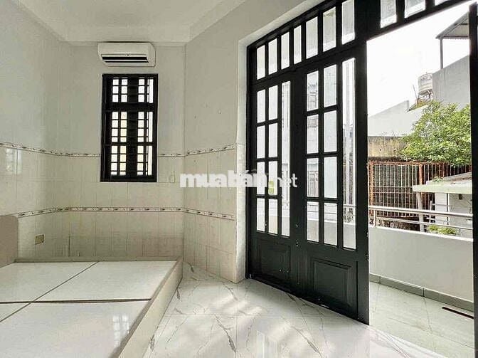 CHO THUÊ PHÒNG SIÊU RẺ BANCONG FULL NỘI THẤT SÁT CẦU NHỊ THIÊN ĐƯỜNG