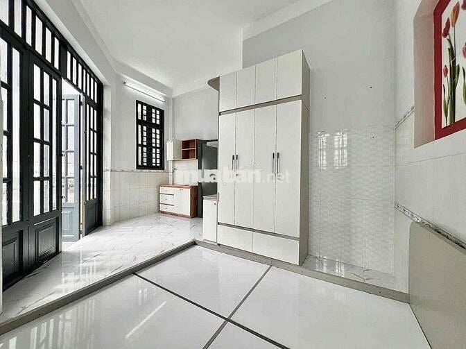 CHO THUÊ PHÒNG SIÊU RẺ BANCONG FULL NỘI THẤT SÁT CẦU NHỊ THIÊN ĐƯỜNG