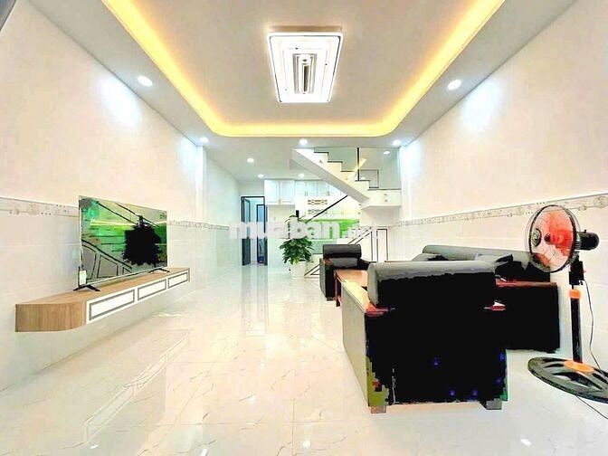 Nhà đẹp vào ở liền đường xe hơi gần Phú Mỹ Hưng quận 7