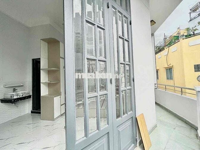 CHO THUÊ PHÒNG SIÊU RẺ BANCONG FULL NỘI THẤT SÁT CẦU NHỊ THIÊN ĐƯỜNG