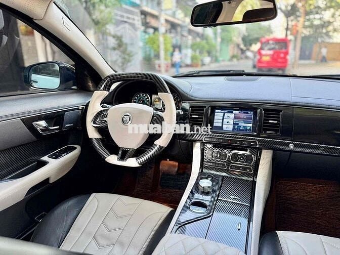 Jaguar XF 2013 2.0 AT - 90000 km