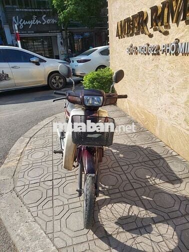 Honda Dream Thái Lùn màu Nâu