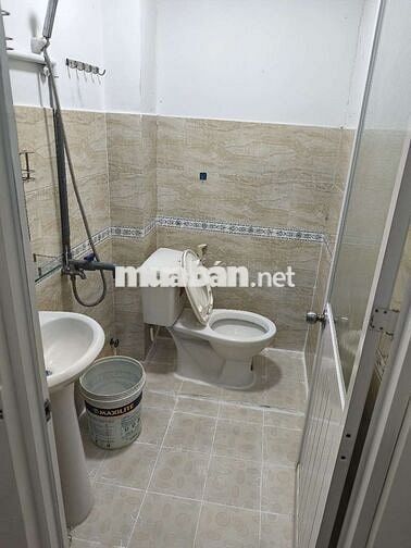 Cho thuê nhà nguyên căn 3 phòng ngủ hẻm đường Phú Thuận