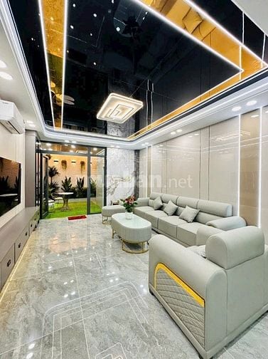 Bán nhà siêu phẩm HÀ HUY GIÁP Quận 12, 4x20m, 4 lầu, thang máy