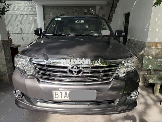 Toyota Fortuner 2014 Xăng 1 cầu Xám