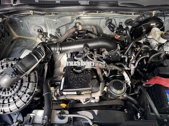 Toyota Fortuner 2014 Xăng 1 cầu Xám