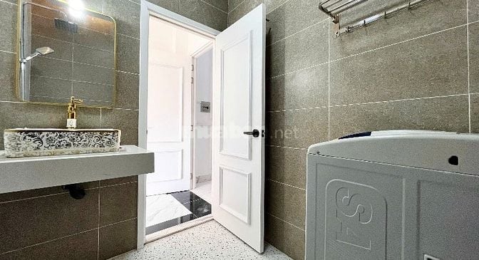 Pass phòng ở bình tân cần lh gấp