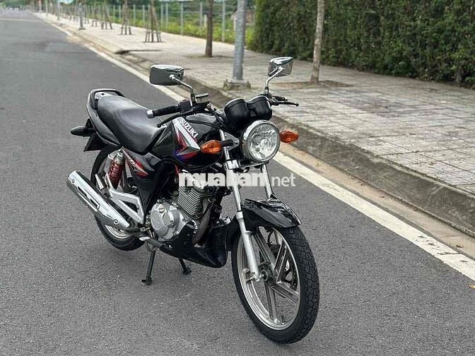 Suzuki EN 150 Đen Côn tay