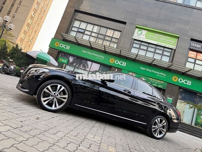 Mercedes-Benz C250 Exclusive 2018 Đen