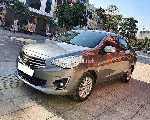 Mitsubishi Attrage 2019 số tự động màu xám