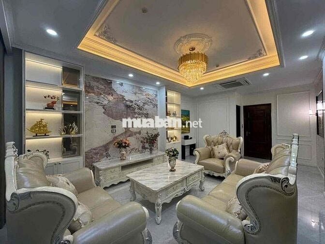 VĨNH PHÚC BA ĐÌNH PHÂN LÔ Ô TÔ TRÁNH-8T TM-KD CHDV