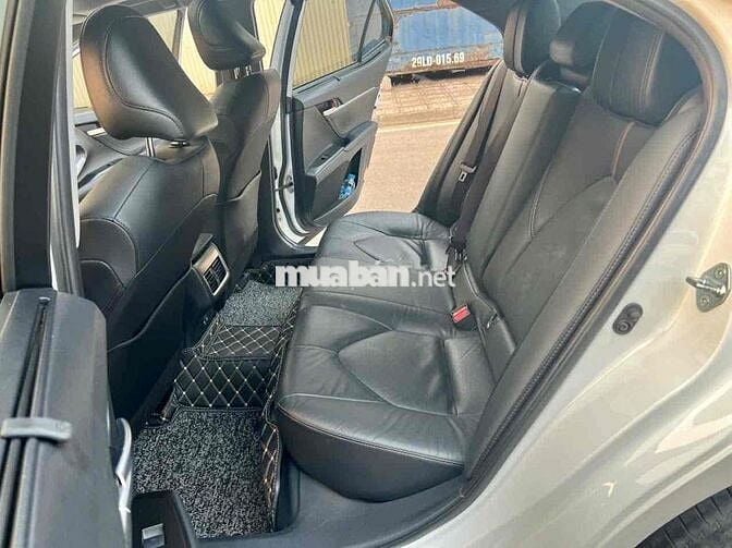 Toyota Camry 2022 2.5 Q - 43000 km