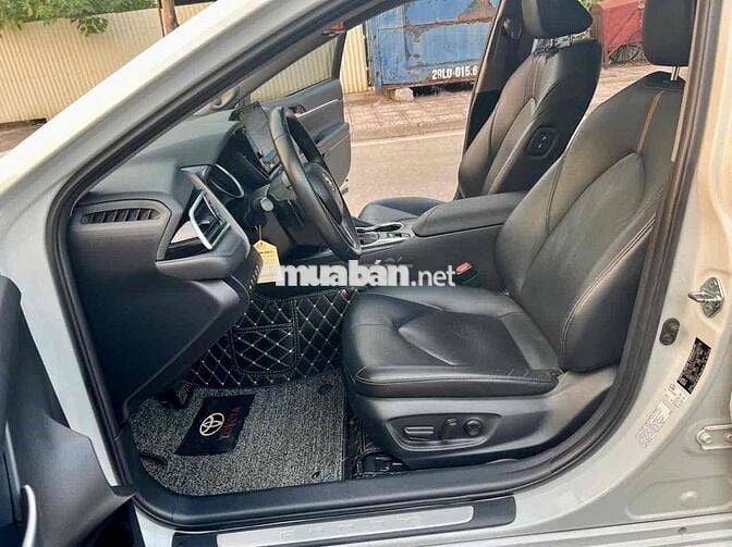 Toyota Camry 2022 2.5 Q - 43000 km