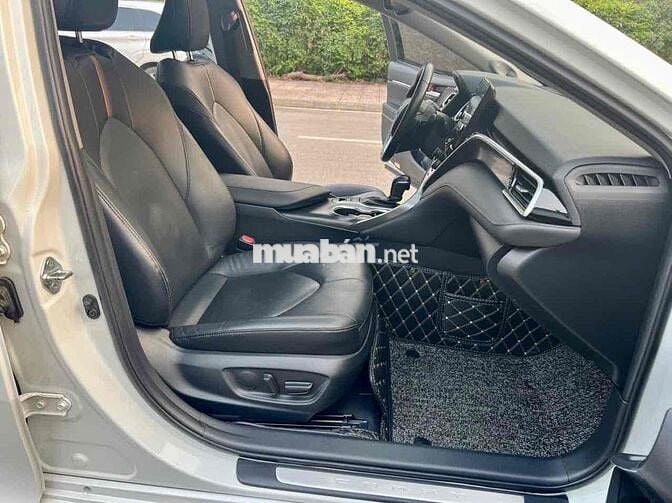 Toyota Camry 2022 2.5 Q - 43000 km