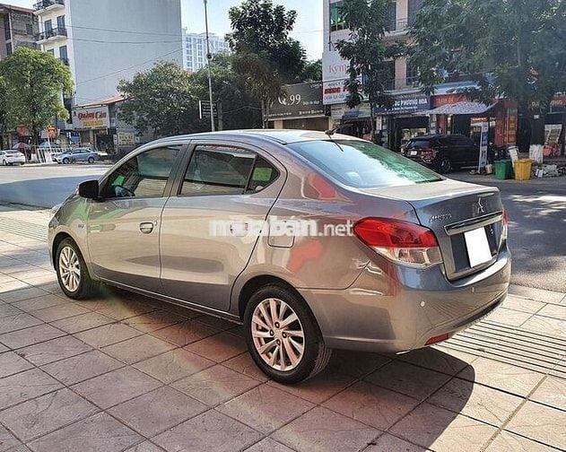 Mitsubishi Attrage 2019 số tự động màu xám