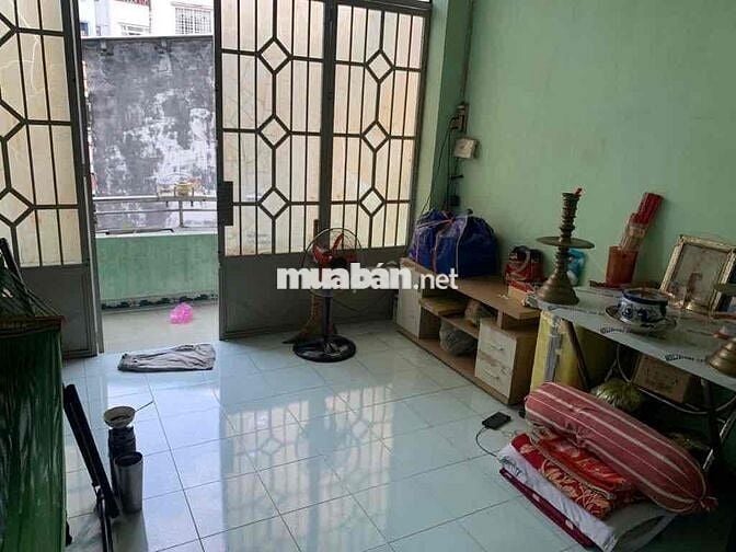 NHÀ 2 TẦNG NGANG 3.7M – CHÂN CẦU CHÀ VÀ – CÁCH MT BẾN BÌNH ĐÔNG 150M –