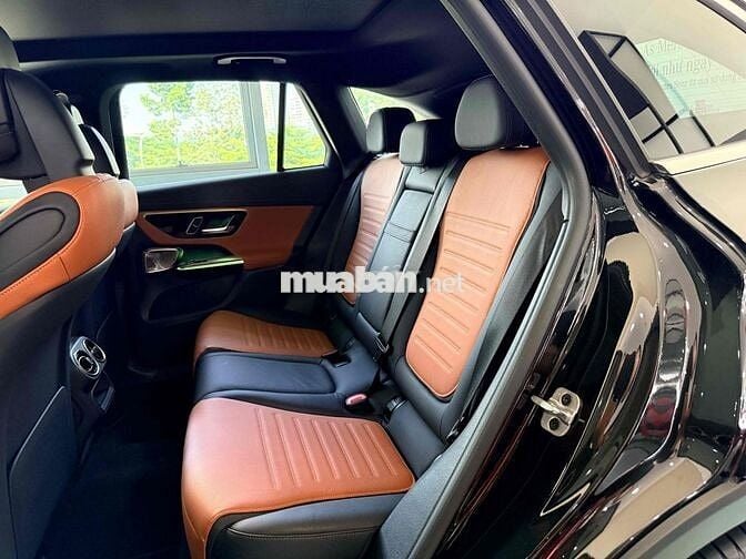 Mercedes-Benz GLC300 AMG 2023 V1 5380 km Đen