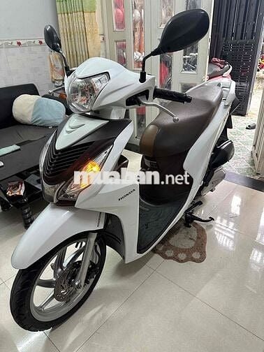 Honda Vision 2019, trắng khoá smk