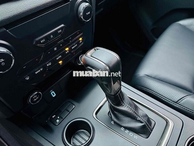 Ford Everest 2020 Titanium 2.0L AT 4x2