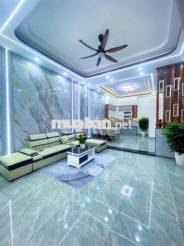 Nhà phố sân xe tăng đường xe tăng