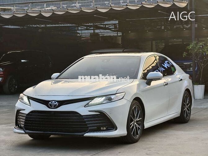 TOYOTA CAMRY 2.5Q 2022 MÀU TRẮNG