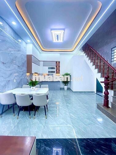 Nhà phố sân xe tăng đường xe tăng